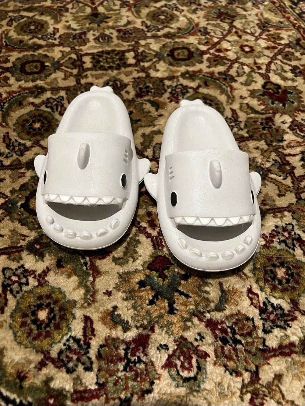 Kids Shark Slip-On Clogs in White 180mm Size 11-11.5